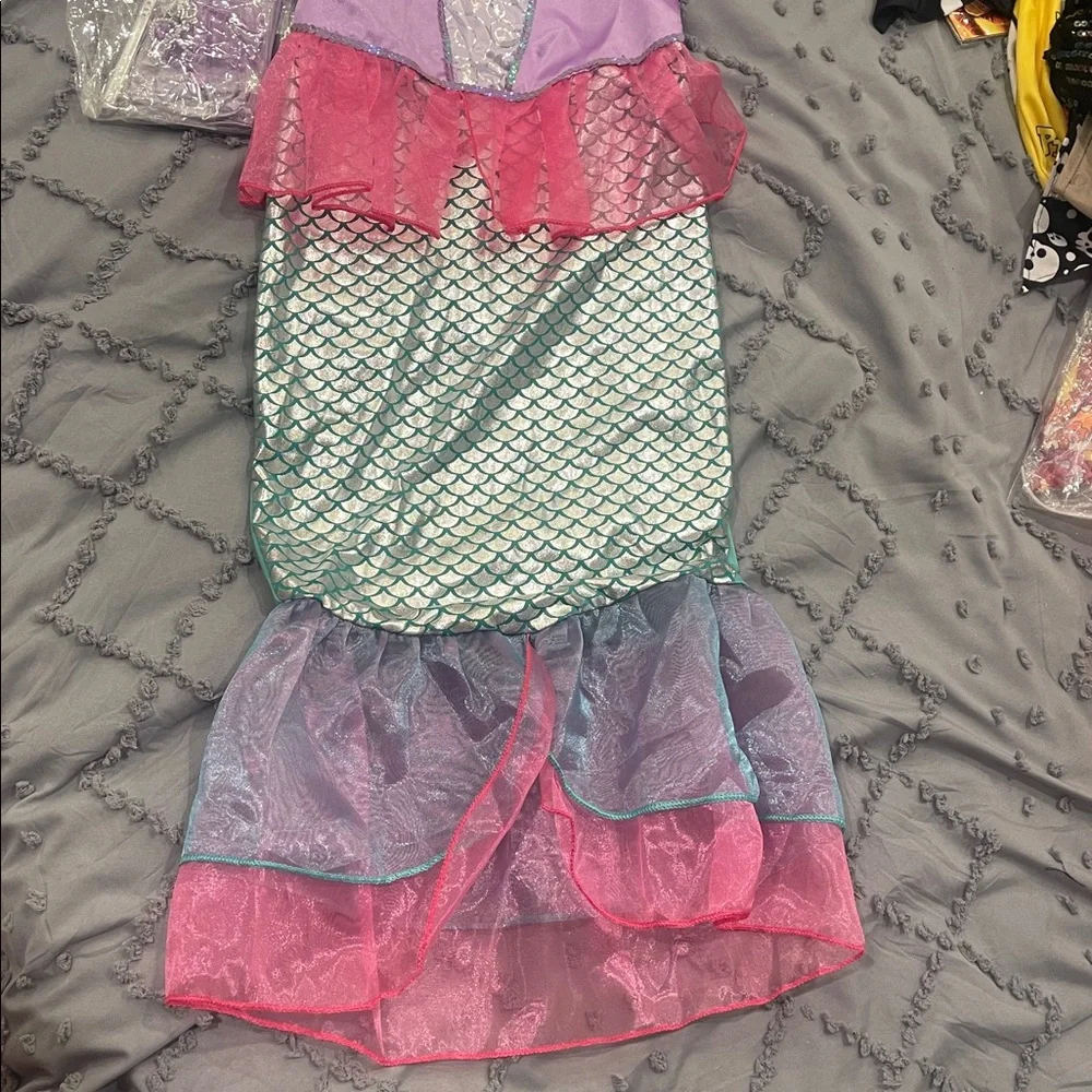 Mermaid Princess Costume Set - Purple and Green 130 or 7-8 year size new
